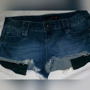 ❤️ 3/$40 Guess shorts size 26